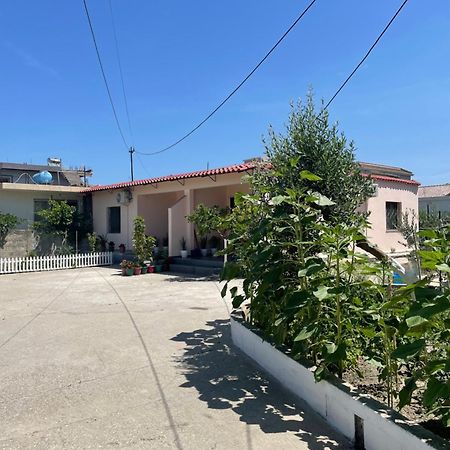 Rental Houses Dukaj Vlorë Esterno foto
