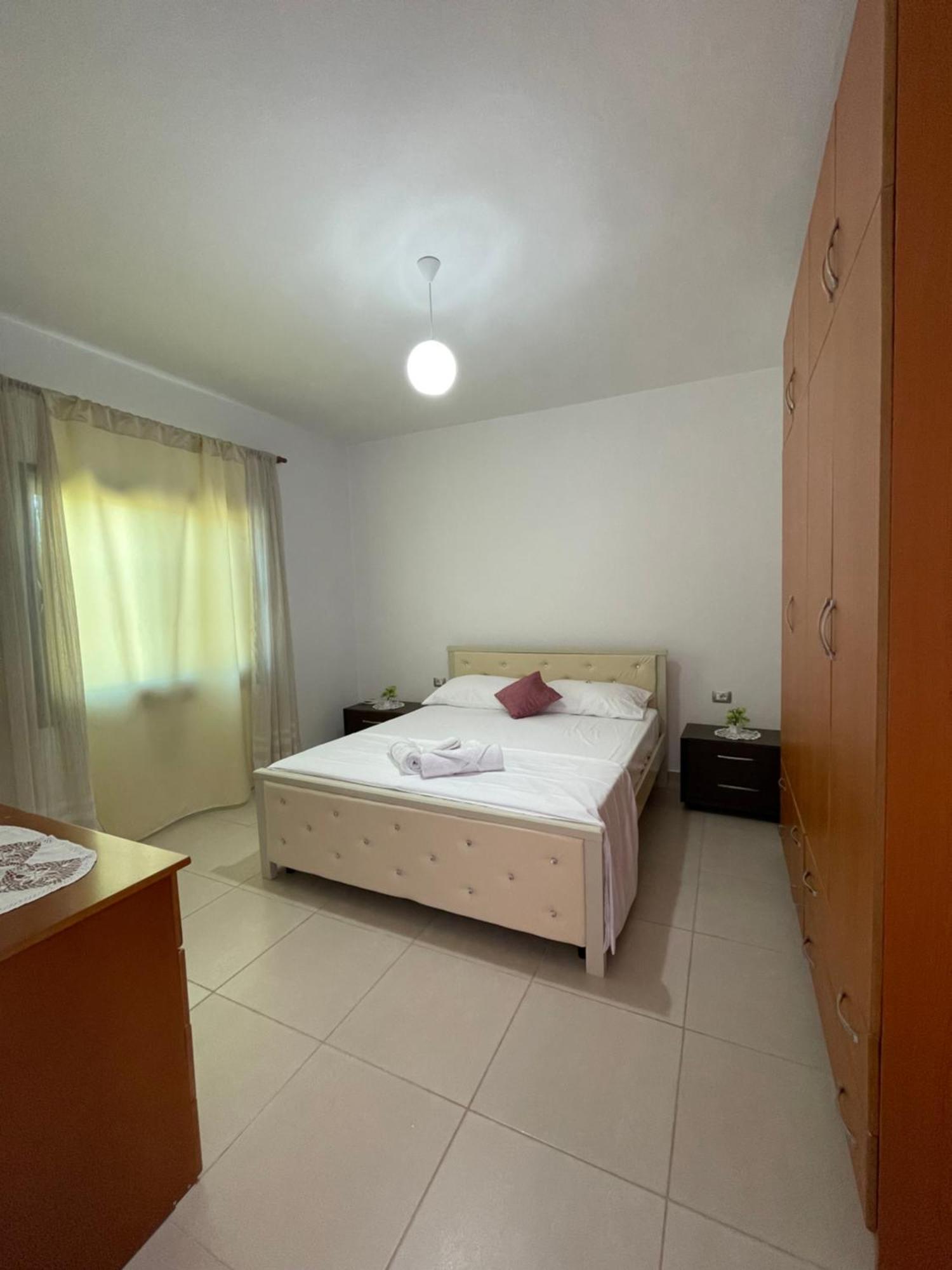 Rental Houses Dukaj Vlorë Esterno foto
