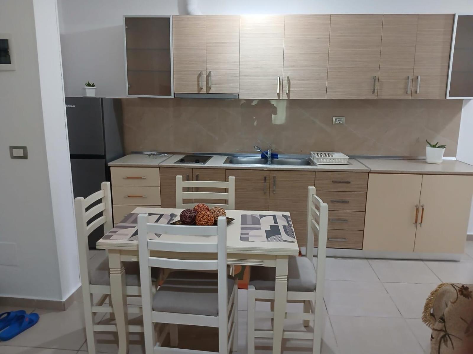 Rental Houses Dukaj Vlorë Esterno foto